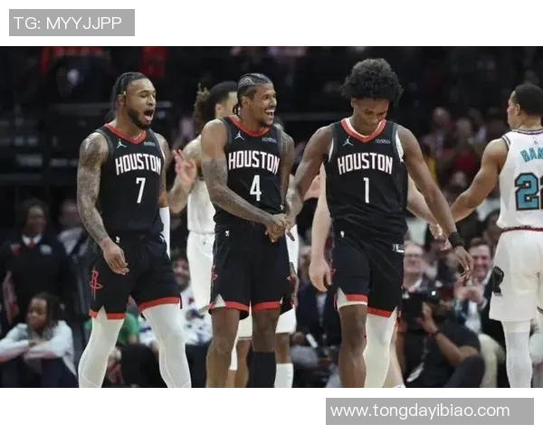 2018年NBA季后赛火箭与雷霆激战回顾精彩瞬间与关键时刻分析